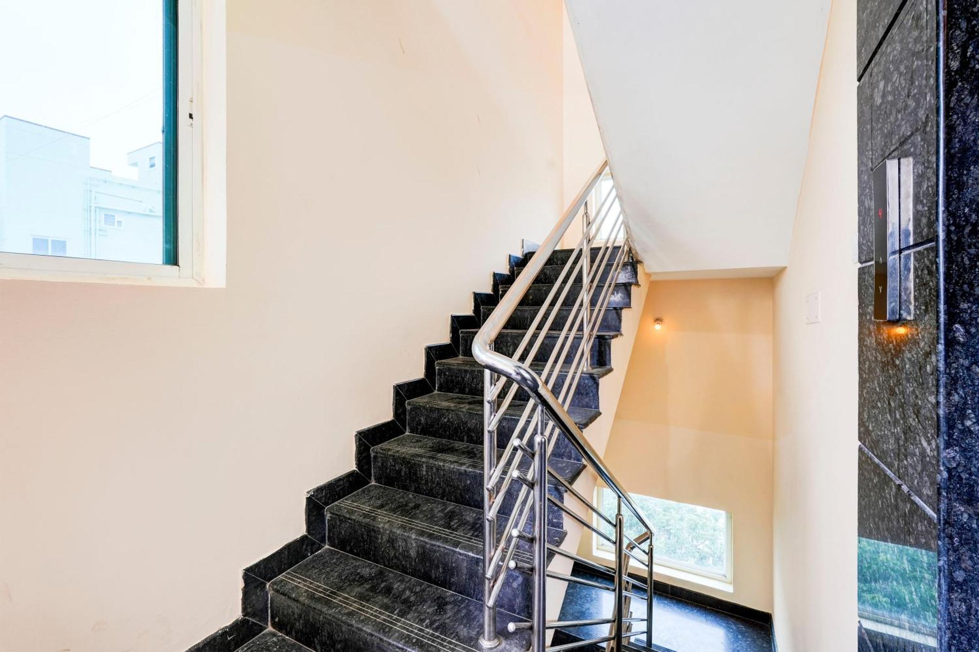 העיר בנגלור Super Hotel O Ganakkal Near Bgs Hospital Junction Formerly Omkar Global Inn מראה חיצוני תמונה